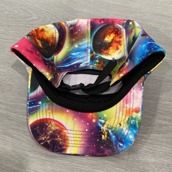 Rare Supreme Galaxy Burst Cap - Picture 2 of 4